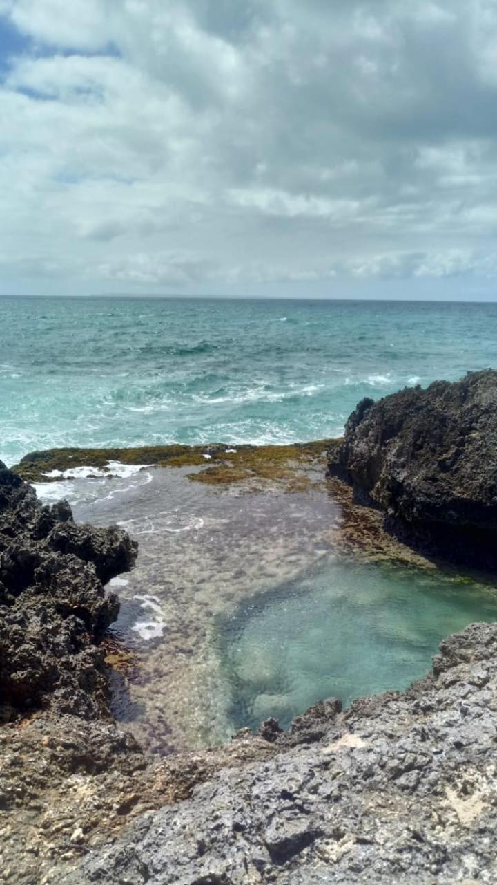 Beau Studio Lumineux Vue Mer Acces Plage Et Piscine Le Gosier  Exterior foto